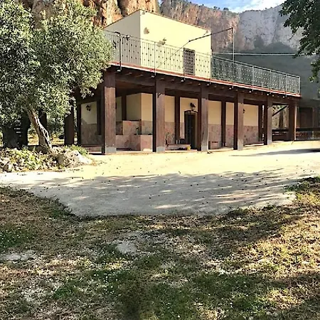 Gheta Presso Riserva Orientata Monte Cofano *